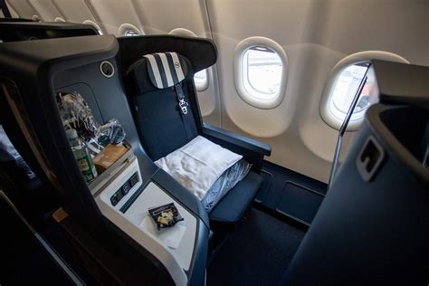 condor airlines business class